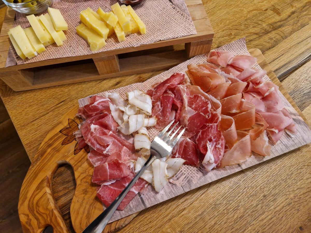 Azienda Agricola Agriturismo I Sei Petali Capo di Ponte エクステリア 写真